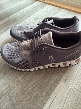 On Running Cloud 'Grey Purple' Women’s Size 6
